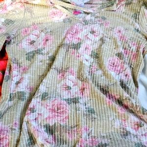 A long sleeve shirt.